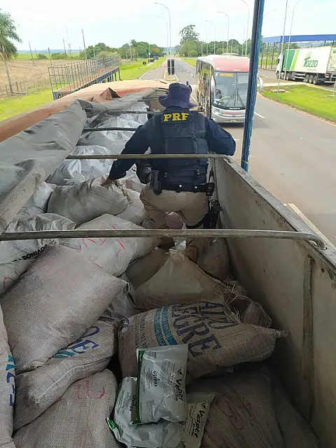 PRF apreende mais de 1 tonelada de agrotóxicos ilegais