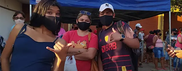 Drive-thru de vacinação tem novo horário