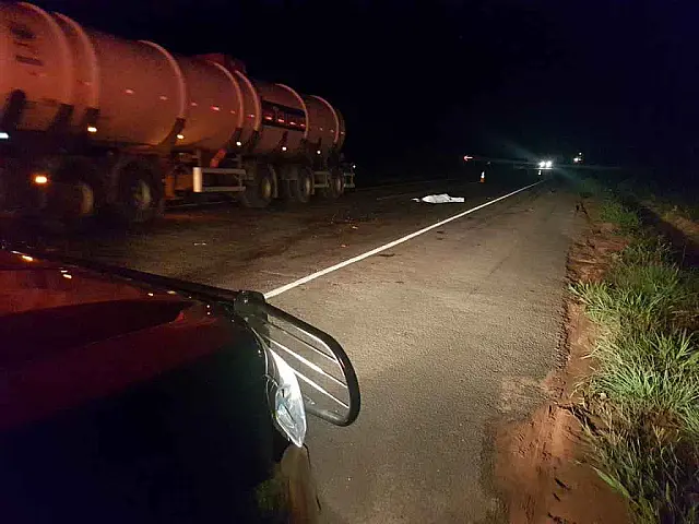 Homem morre atropelado por pelo menos quatro veículos na BR-262