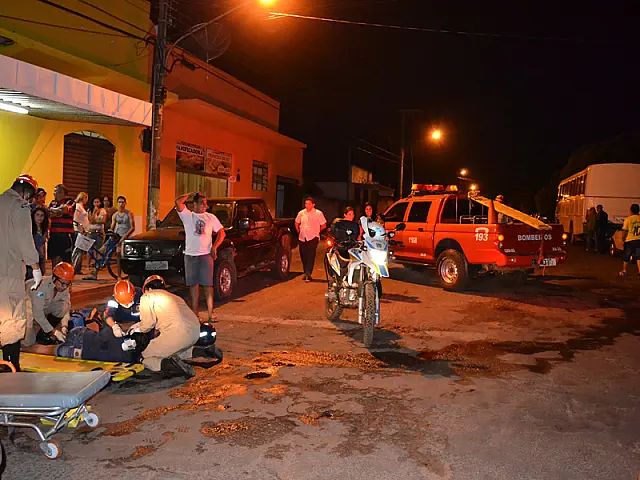 Acidente entre ônibus e moto deixa mulher ferida em Aquidauana