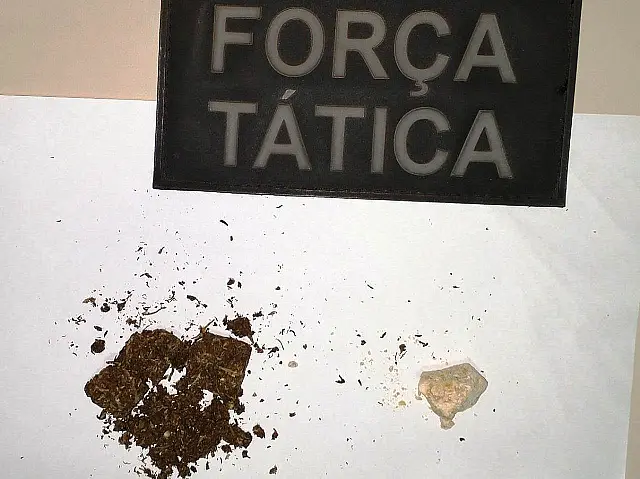 Três jovens são levados para delegacia ao serem encontrados com drogas em Jardim