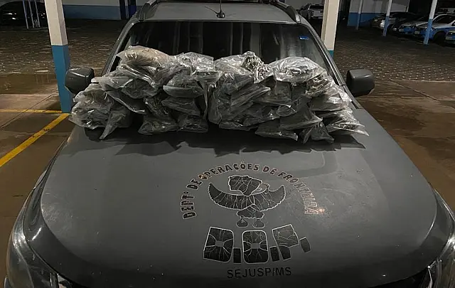 Adolescente é apreendido com 12,3 kg de skank na mochila