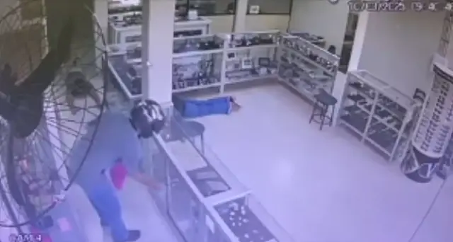 Policial de folga prende ladrão em roubo de joalheria em Jardim