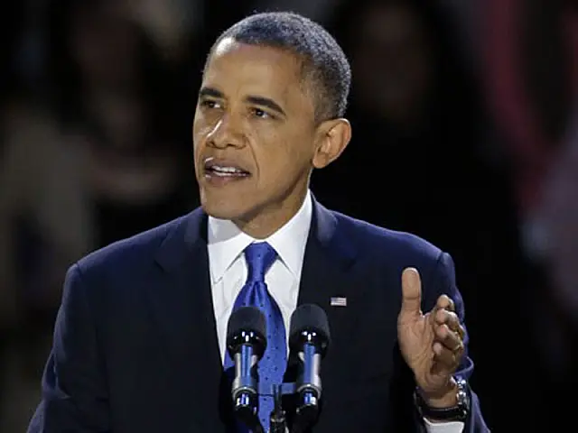 Obama é reeleito para mais quatro anos de governo