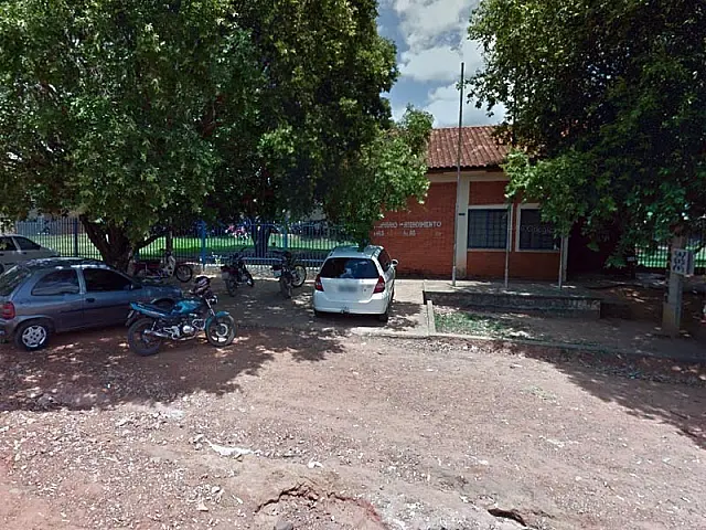 Jovem é flagrado sem capacete e pilotando moto sem a CNH