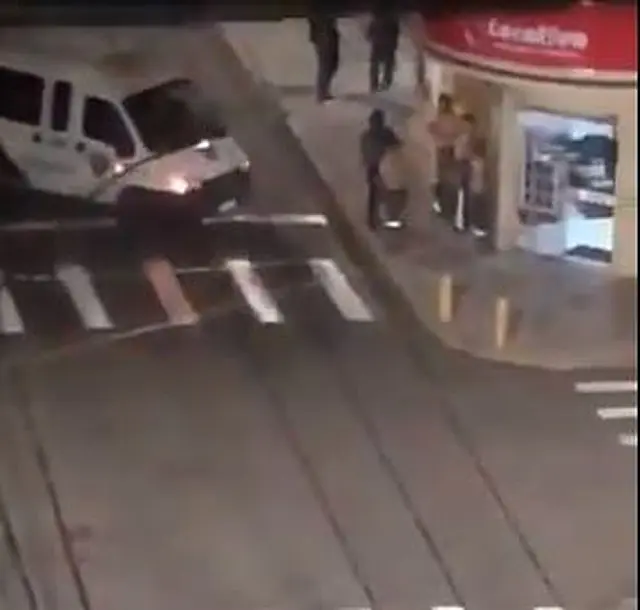 Quadrilha aterroriza centro de Criciúma durante assalto a banco