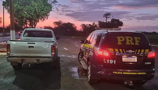 Caminhonete furtada é apreendida na BR-267 de Nova Alvorada