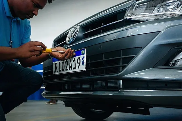 Contran adia para julho de 2019 novo modelo de placas do Mercosul