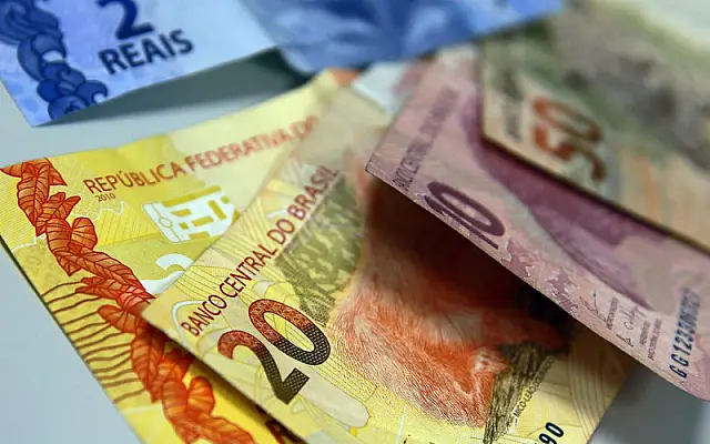 Trabalhadores nascidos em julho podem sacar auxílio emergencial