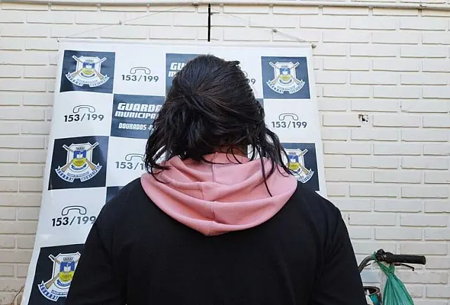 Jovem é presa com cocaína na rodoviária de Dourados