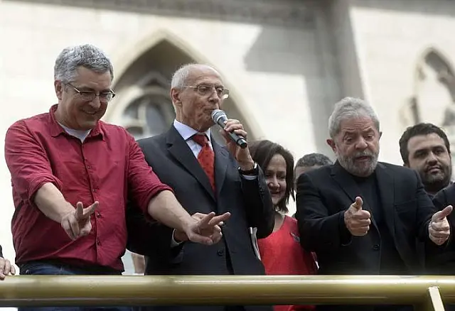 'Confio na integridade dele', diz Suplicy sobre Lula