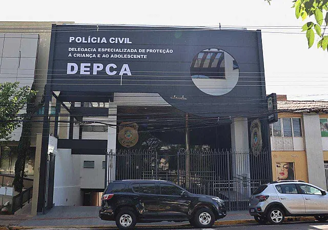 Idoso é preso por agredir e assediar crianças em ônibus