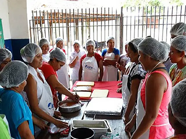 Culinária com frutos do cerrado é alvo de curso em aldeias