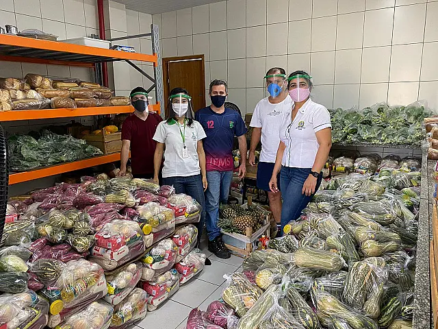 IFMS distribui cestas básicas a estudantes de Aquidauana