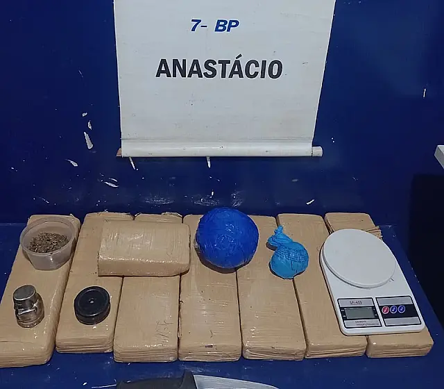 Abordagem na MS-170 leva PM a desarticular esquema de tráfico de drogas em Anastácio