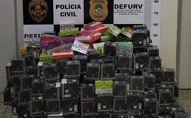 Suspeito é preso na Capital por adulterar placa e transportar produtos ilegais