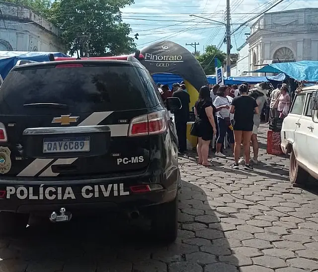 Blitz educativa em Corumbá conscientiza sobre crueldade animal