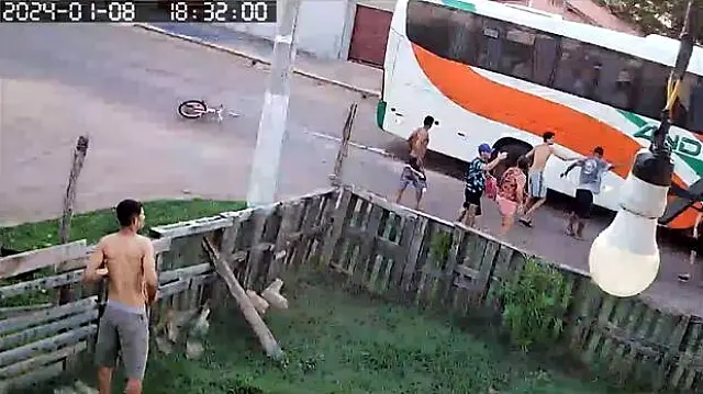 Morte de criança atropelada por ônibus gera comoção em MS