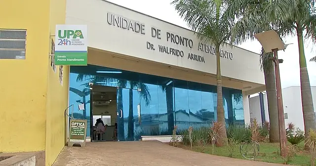 Ao defender médica, enfermeira é mordida por filha de paciente