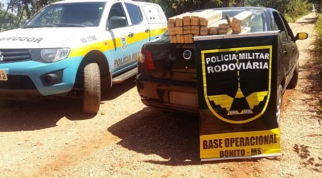 Motorista abandona Siena com 50 kg de maconha na MS-345