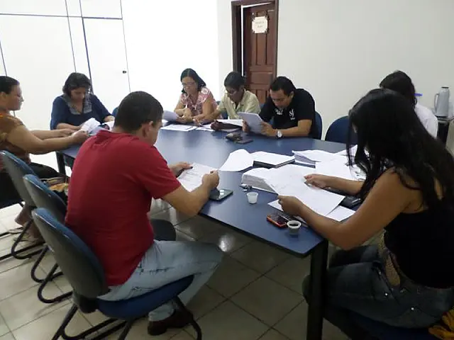 Conselho Municipal de Assistência Social realiza reunião extraordinária