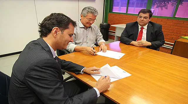 Cartórios passam a fazer comunicação de venda de veículos a partir deste mês