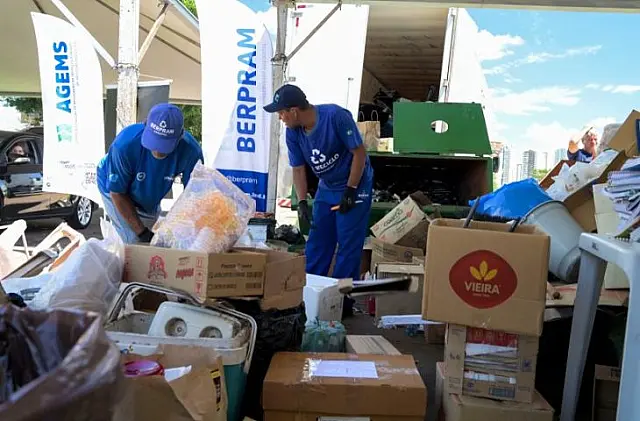 Drive Thru da Reciclagem arrecada 7 toneladas de resíduos em Campo Grande