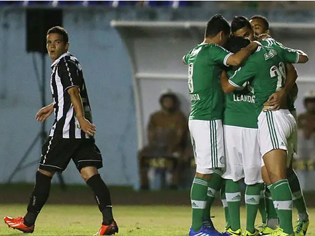 Com festa, Palmeiras se recupera e goleia o Figueirense em Londrina
