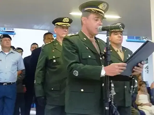 Solenidade marca passagem de comando do 9º BE Cmb