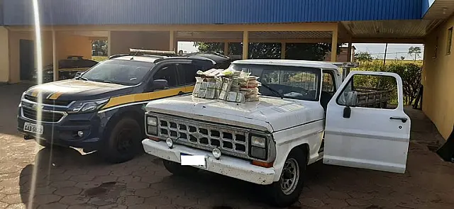 PRF apreende 62 quilos de crack e prende um homem na BR-267