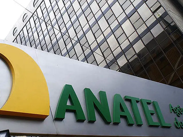 Anatel multa Telefonica e Oi em R$ 8,5 milhões