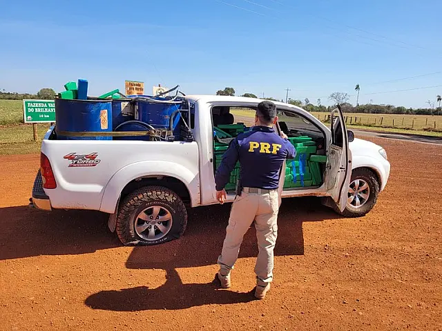 PRF apreende entorpecentes e munições em Sidrolândia