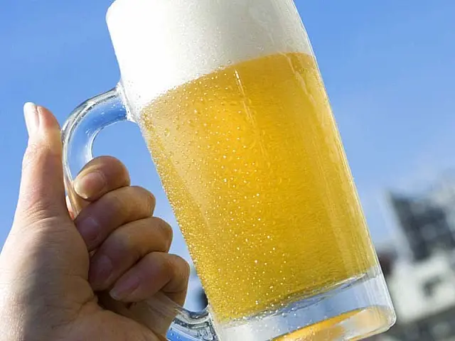 Internautas organizam protestos contra aumento da cerveja