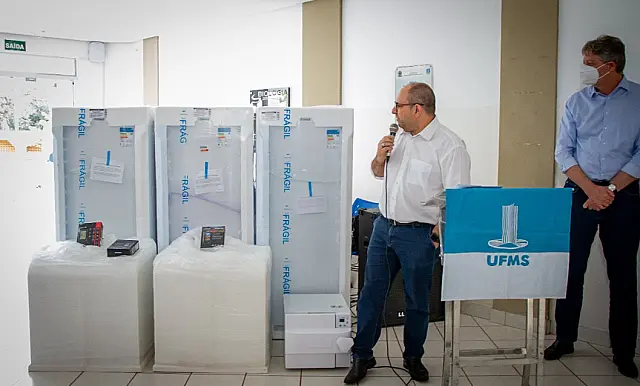 Com foco na Bioeconomia, Semagro entrega equipamentos de pesquisas para a UFMS