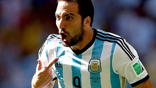Com gol de Higuaín, Argentina derrota Bélgica e está nas semifinais