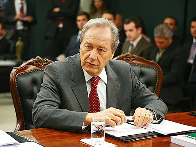 Ministro libera processo, e julgamento do mensalão fica para início de agosto