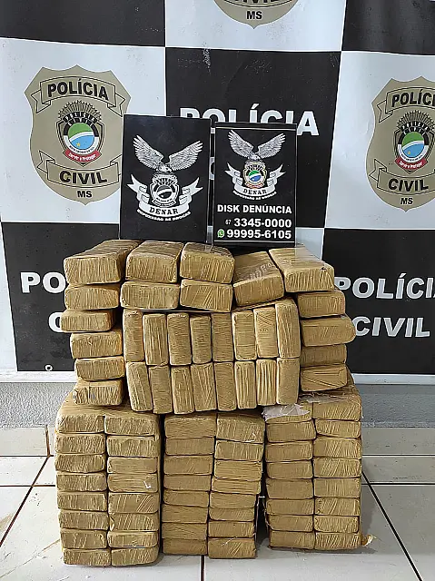 Polícia Civil apreende cerca de 100 kg de maconha em transportadora