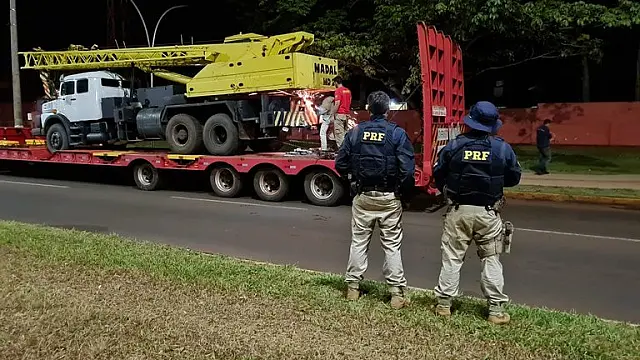 PRF apreende mais 200kg de cocaína escondida em guindaste