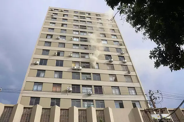 No Centro da Capital, 6° andar de prédio é tomado por fumaça
