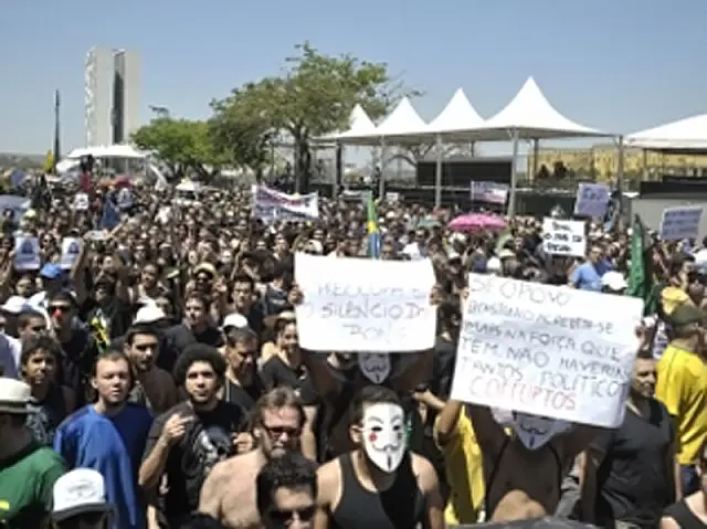 Protestos contra a corrupção marcam Dia da Independência em Brasília