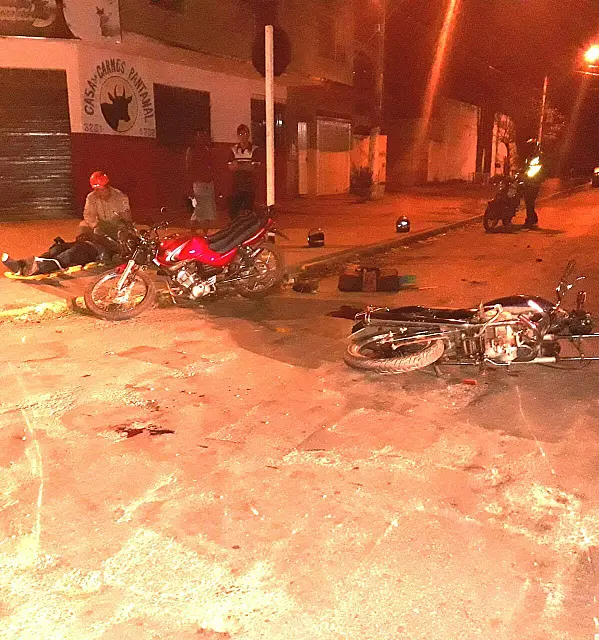 Acidente entre duas motos deixa um morto e três feridos no Centro