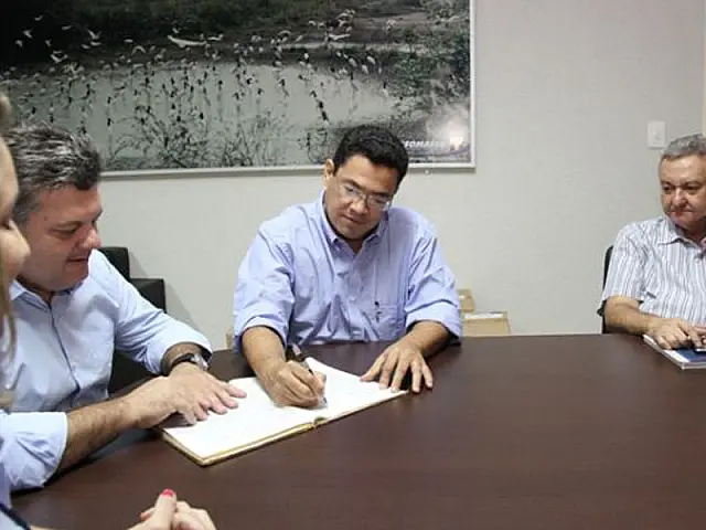 Krug transmite cargo a Douglas Figueiredo