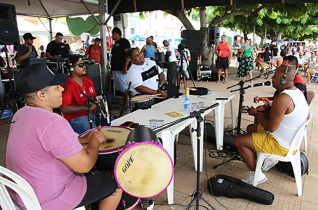 Prazo para cadastro de baterias e grupos de samba para Carnaval termina na sexta