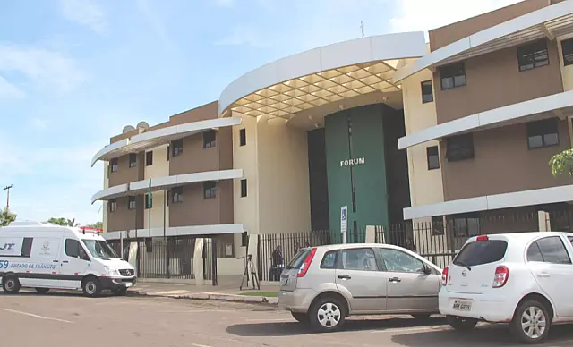 Com a conivência da esposa, homem estuprou menina de 7 anos
