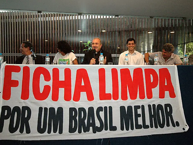 STF declara constitucionalidade da Lei da Ficha Limpa