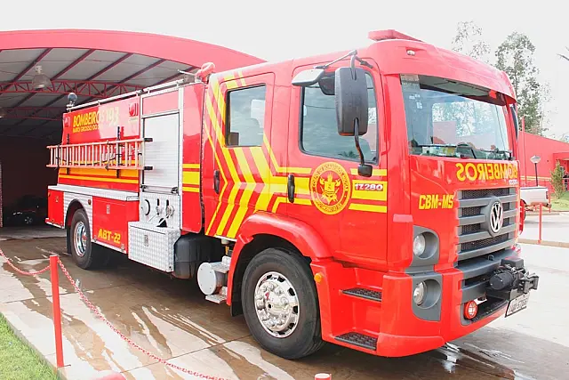 Leitores alertam sobre incêndio na BR-262