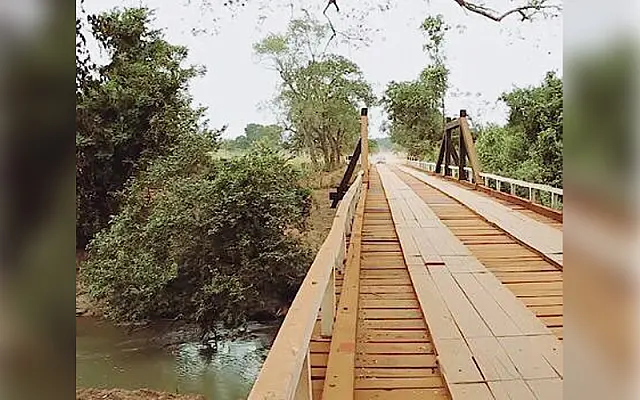 Começa construção da ponte de concreto sobre o Rio Taquaruçu, em Anastácio