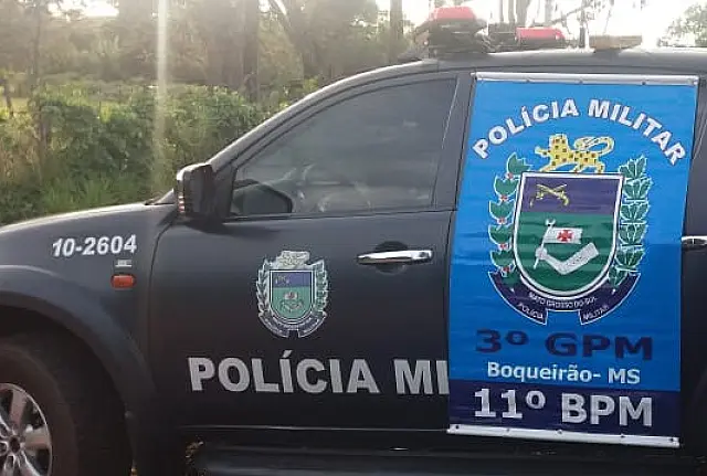 PM intercepta motociclista com cigarro contrabandeado em Jardim