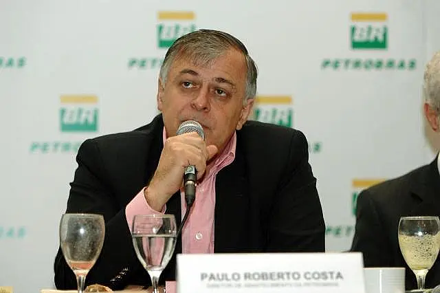 Ex-diretor da Petrobras citou políticos que teriam recebido propina, diz revista