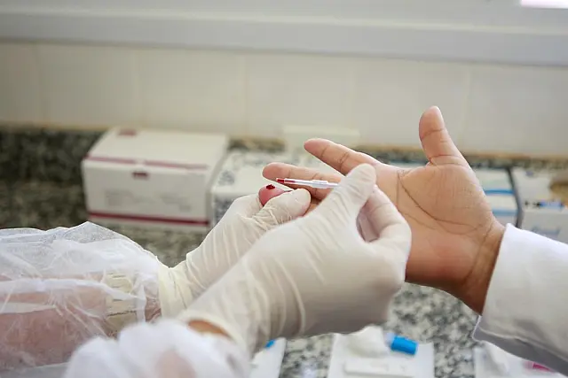 HIV: estudo mostra resistência de mutação a remédio usado no Brasil
